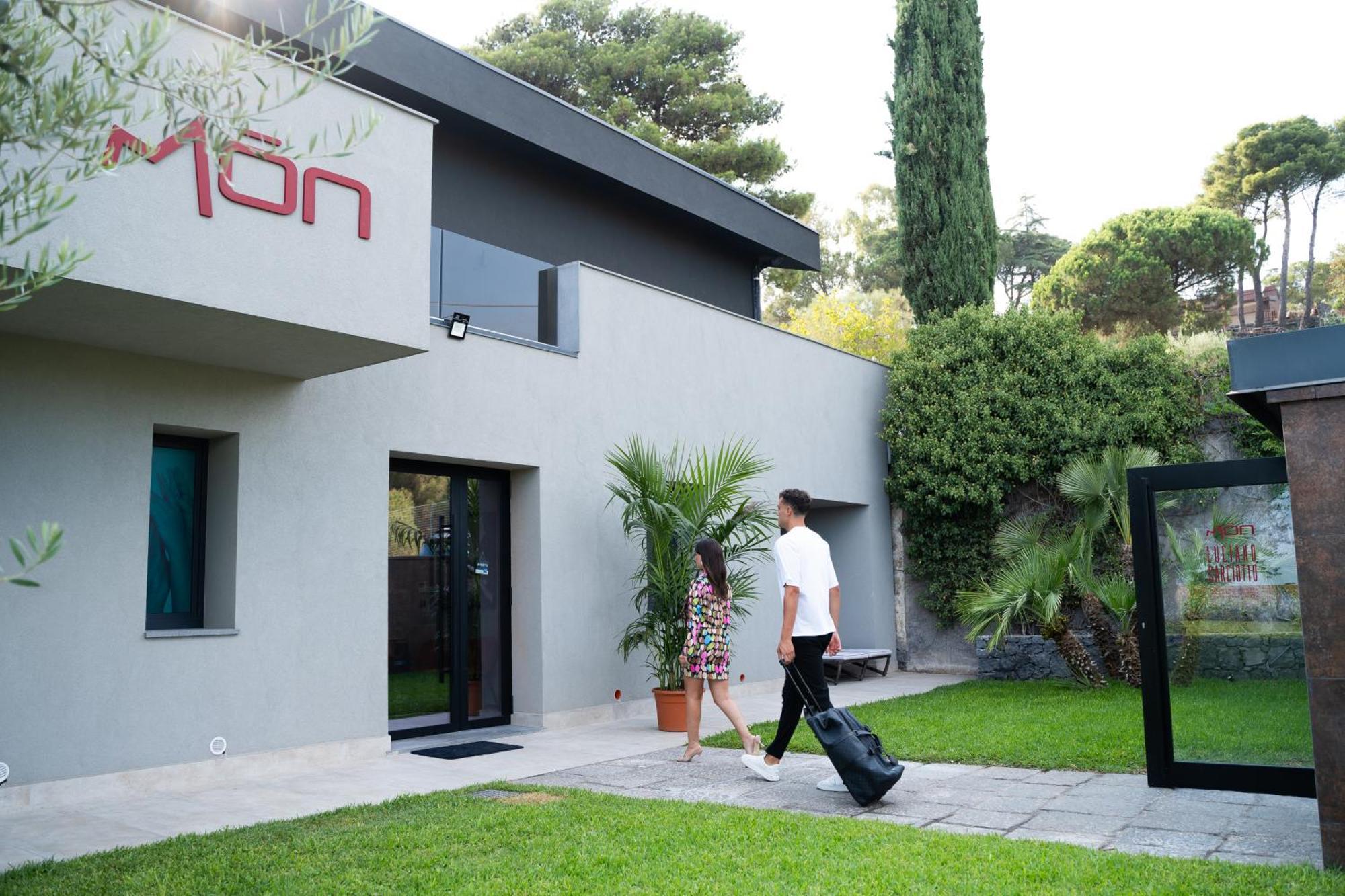Mon Luxury Rooms Spa Nicolosi Exterior photo